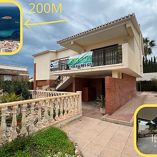 Prodej rodinného domu, 217m²