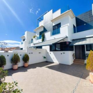 Prodej rodinného domu, 120m²