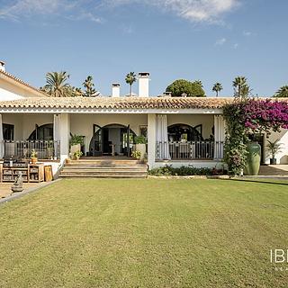 Prodej rodinného domu, 595m&sup2;