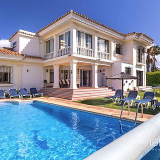 Prodej rodinného domu, 334m&sup2;