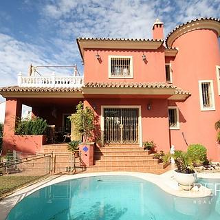 Prodej rodinného domu 247 m² ve Španělsku