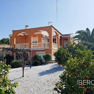 Prodej rodinného domu, 245m&sup2;