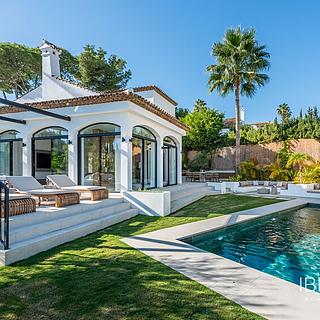 Prodej rodinného domu 300 m² ve Španělsku