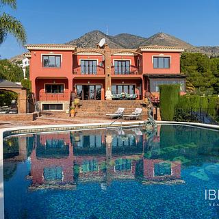 Prodej rodinného domu, 735m&sup2;