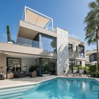 Prodej rodinného domu, 360m²