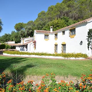 Prodej rodinného domu, 700m&sup2;