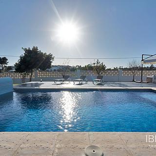 Prodej rodinného domu, 250m&sup2;