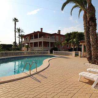 Prodej rodinného domu, 780m&sup2;