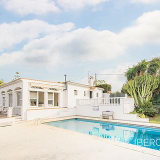 Prodej rodinného domu, 262m&sup2;