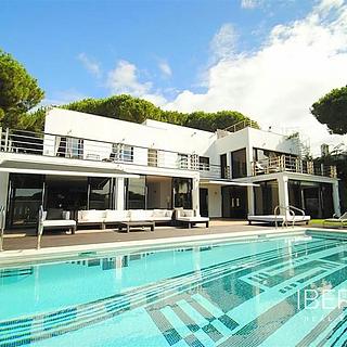 Prodej rodinného domu, 700m&sup2;