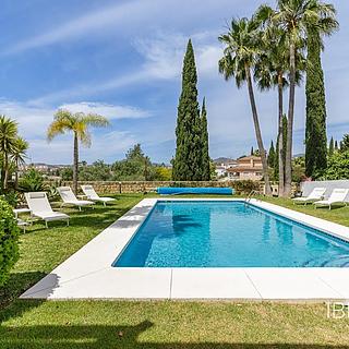 Prodej rodinného domu, 593m&sup2;