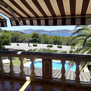 Prodej rodinného domu, 400m&sup2;