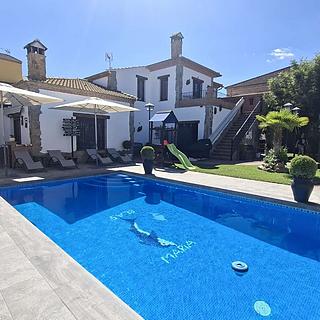 Prodej rodinného domu, 220m&sup2;