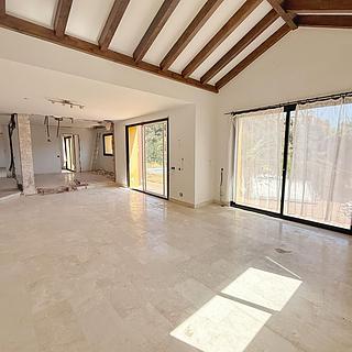 Prodej rodinného domu 525 m² ve Španělsku