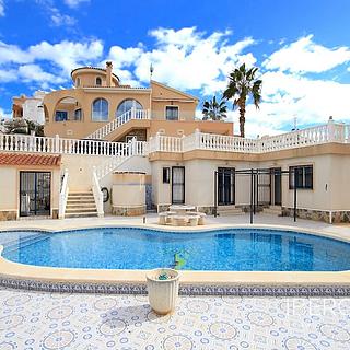 Prodej rodinného domu, 211m&sup2;