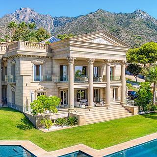 Prodej rodinného domu 1 953 m² ve Španělsku