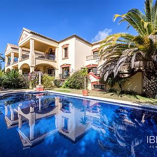 Prodej rodinného domu, 1070m&sup2;