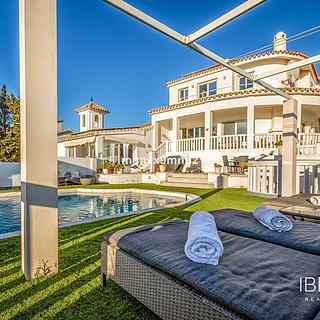 Prodej rodinného domu, 300m&sup2;