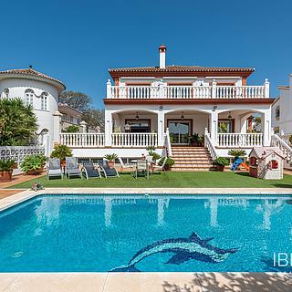 Prodej rodinného domu, 628m&sup2;