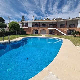 Prodej rodinného domu, 600m&sup2;