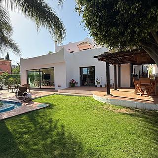 Prodej rodinného domu, 207m&sup2;