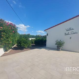 Prodej rodinného domu, 207m²