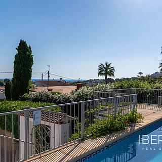 Prodej rodinného domu, 252m&sup2;