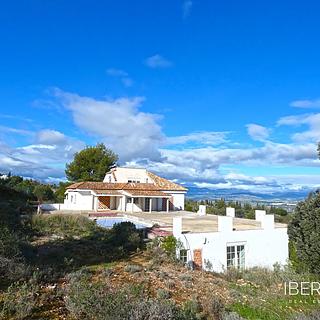 Prodej rodinného domu 1 089 m² ve Španělsku