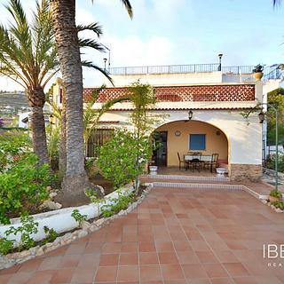 Prodej rodinného domu, 214m²