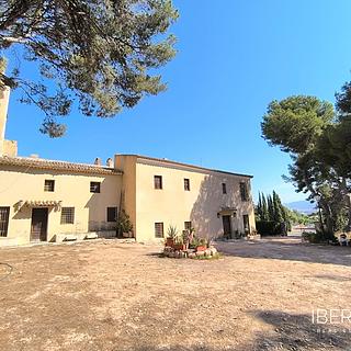 Prodej rodinného domu, 1000m&sup2;