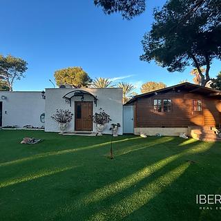 Prodej rodinného domu, 200m&sup2;