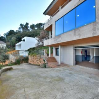 Prodej rodinného domu, 240m²