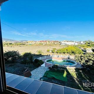 Prodej rodinného domu 513 m² ve Španělsku