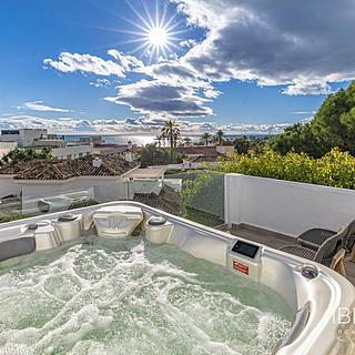 Prodej rodinného domu, 360m&sup2;