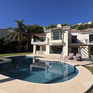 Prodej rodinného domu, 526m&sup2;