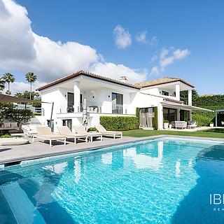 Prodej rodinného domu, 306m&sup2;