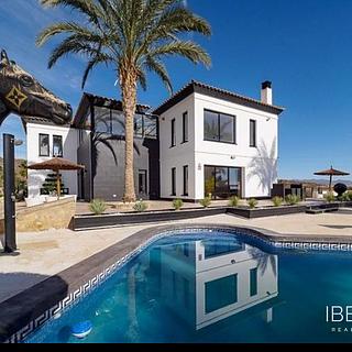 Prodej rodinného domu, 289m&sup2;