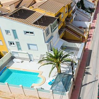 Prodej rodinného domu, 163m&sup2;