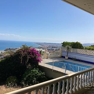 Prodej rodinného domu 400 m² ve Španělsku