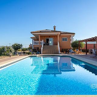 Prodej rodinného domu 452 m² ve Španělsku