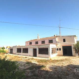 Prodej rodinného domu 1 100 m² ve Španělsku