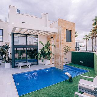 Prodej rodinného domu 104 m² ve Španělsku