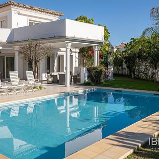 Prodej rodinného domu, 344m&sup2;