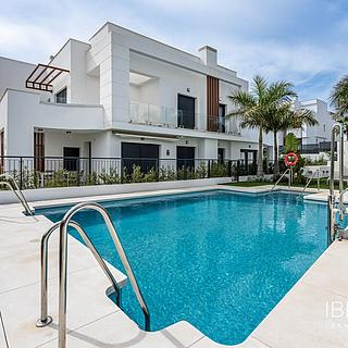 Prodej rodinného domu, 142m²