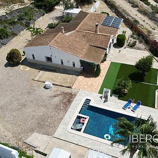 Prodej rodinného domu, 225m&sup2;