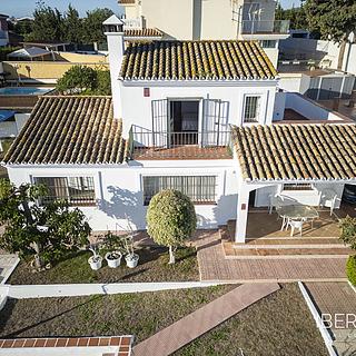 Prodej rodinného domu, 224m²