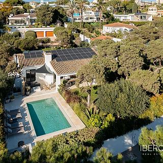 Prodej rodinného domu, 198m&sup2;