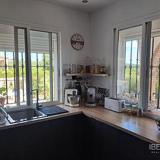 Prodej rodinného domu, 2560m²