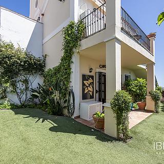 Prodej rodinného domu, 227m&sup2;