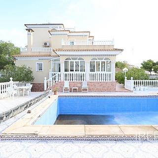 Prodej rodinného domu, 308m&sup2;